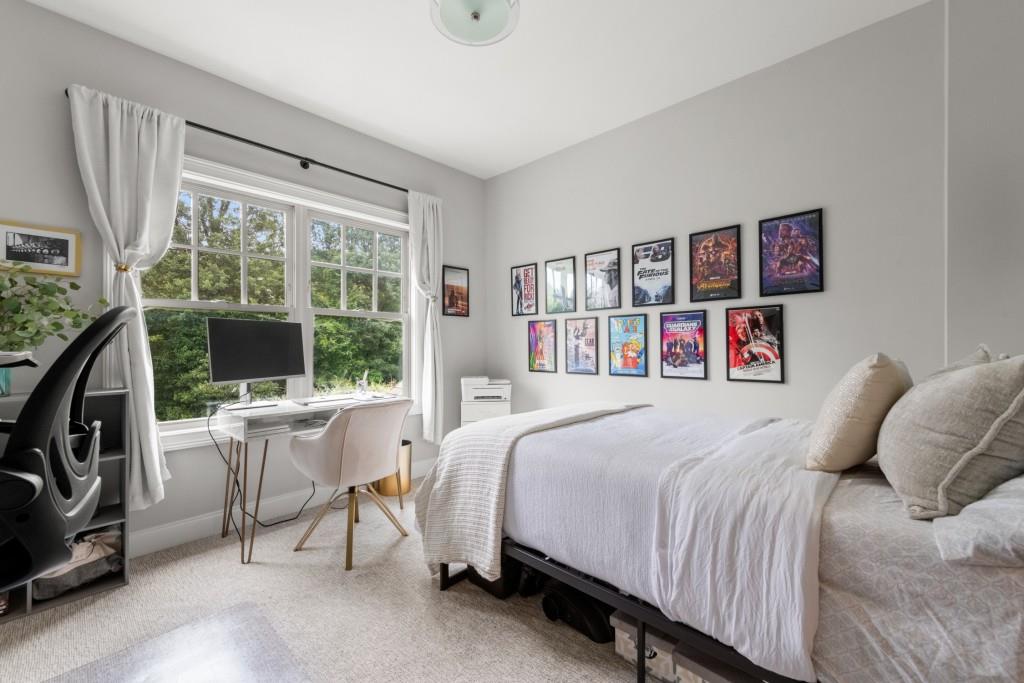 2045 Bellrick Road NW