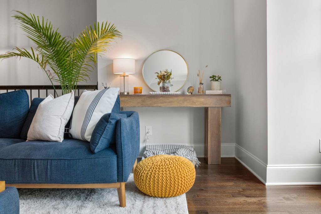 2045 Bellrick Road NW