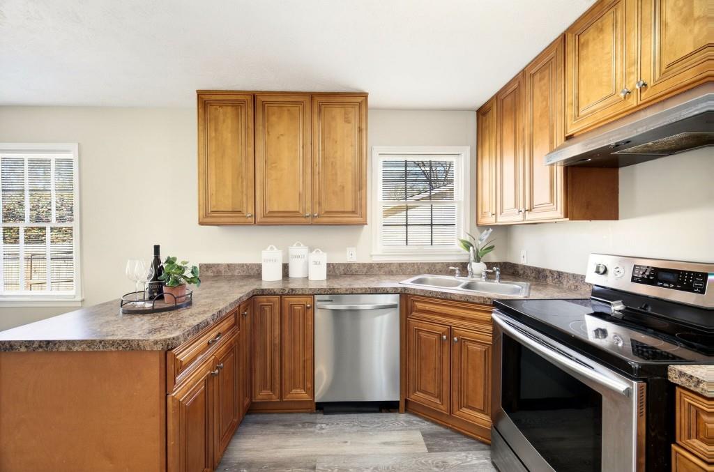 2545 Ridgecrest Drive NW