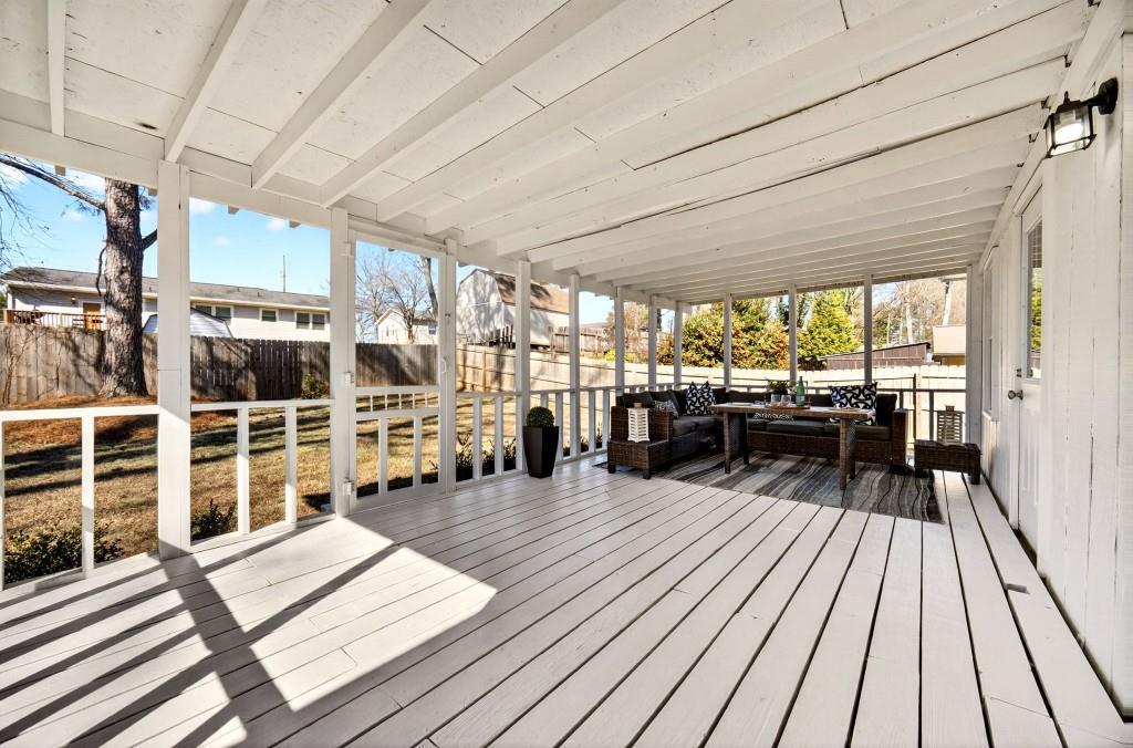 2545 Ridgecrest Drive NW