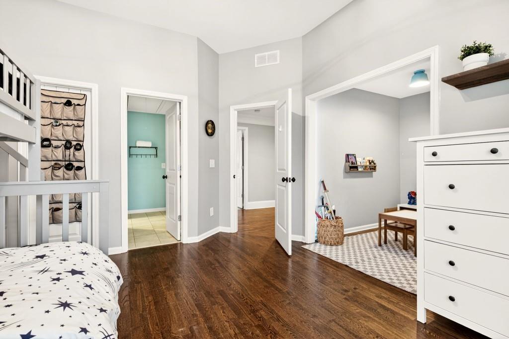 228 Fairway Overlook Drive