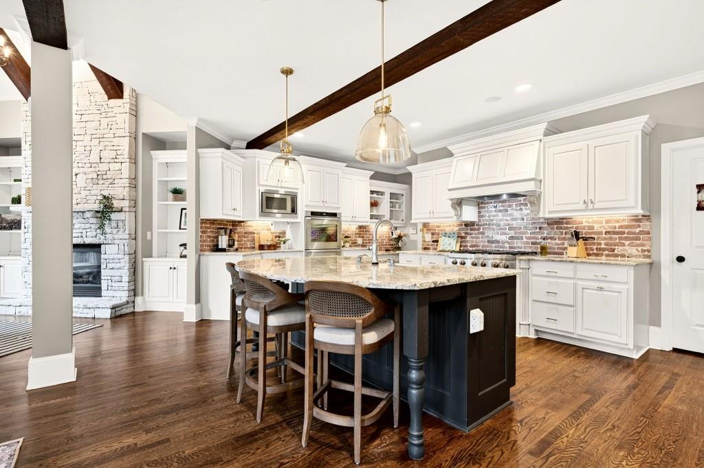 228 Fairway Overlook Drive