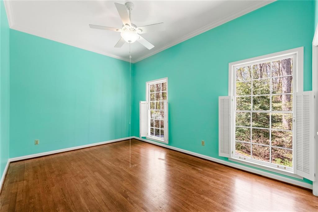 3391 Ridgewood Road NW