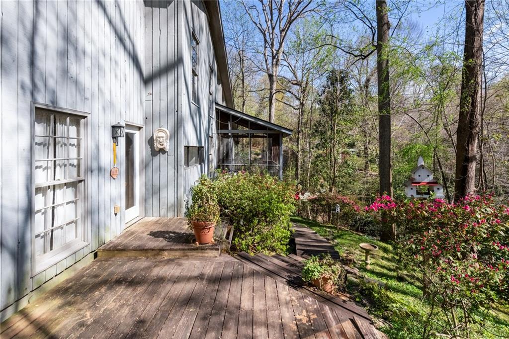 3391 Ridgewood Road NW