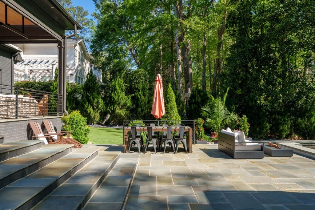 4075 Peachtree Dunwoody Road NE