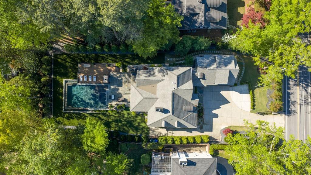 4075 Peachtree Dunwoody Road NE