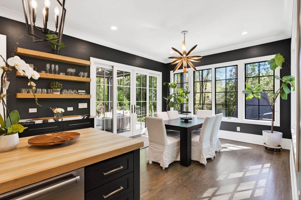 4075 Peachtree Dunwoody Road NE