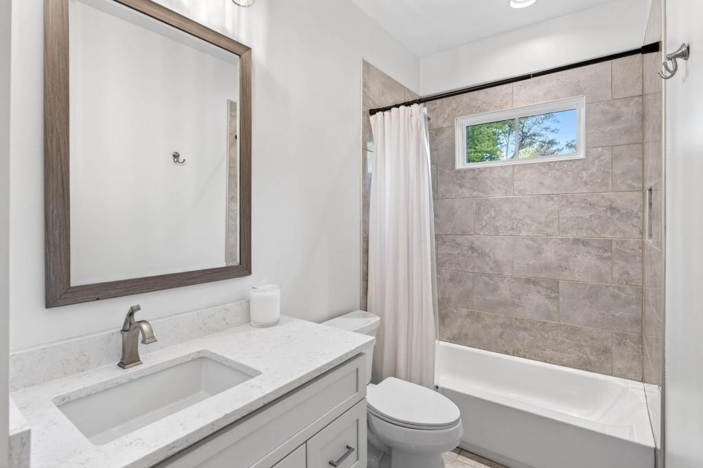 4075 Peachtree Dunwoody Road NE