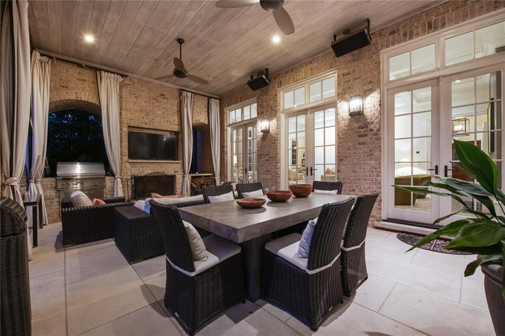 4010 Powers Ferry Road NW