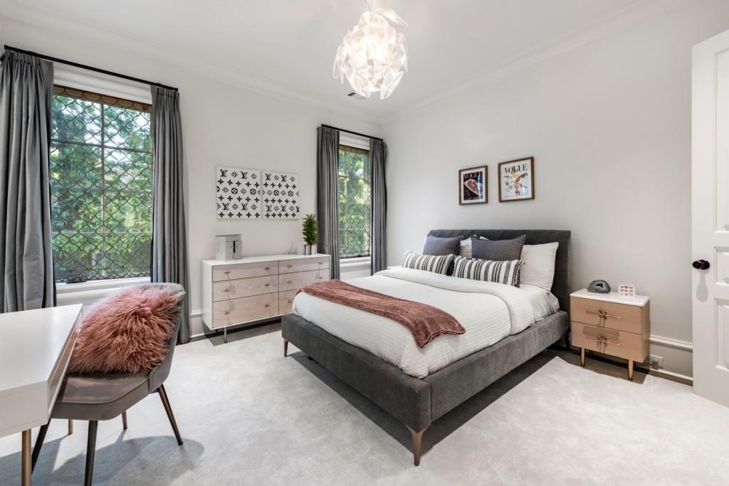 4010 Powers Ferry Road NW