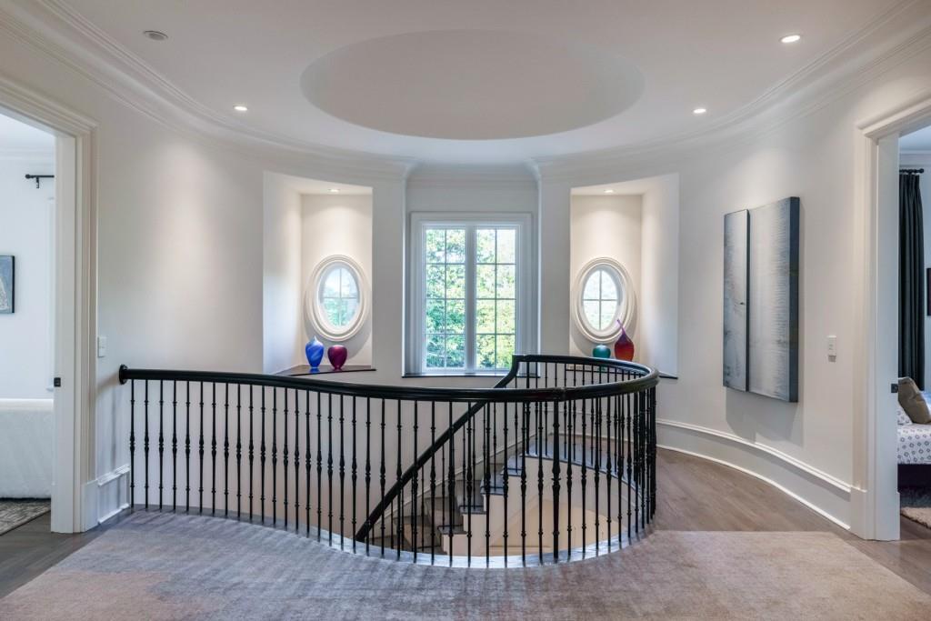 4010 Powers Ferry Road NW