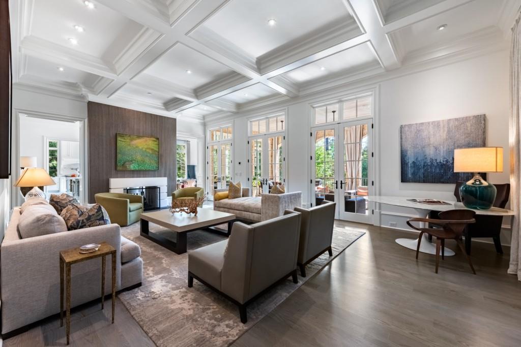 4010 Powers Ferry Road NW