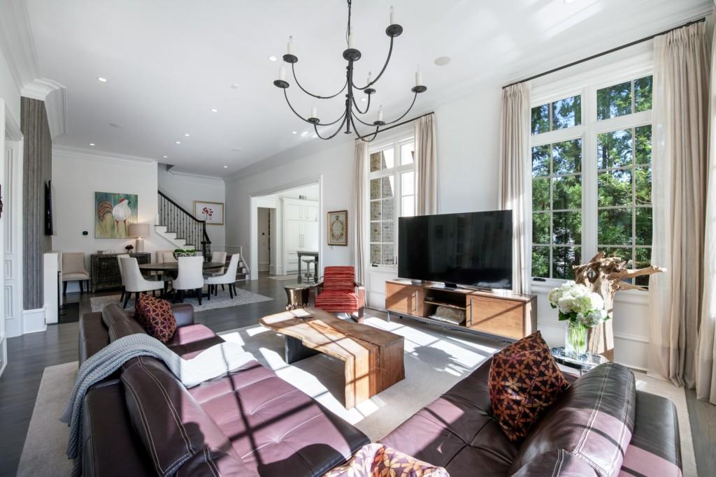 4010 Powers Ferry Road NW