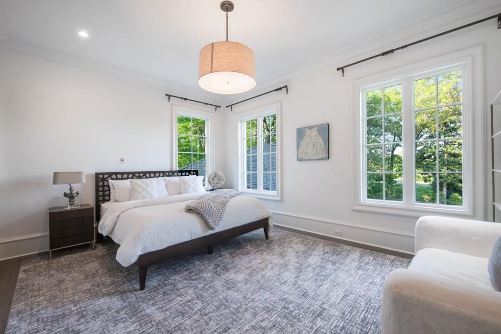 4010 Powers Ferry Road NW