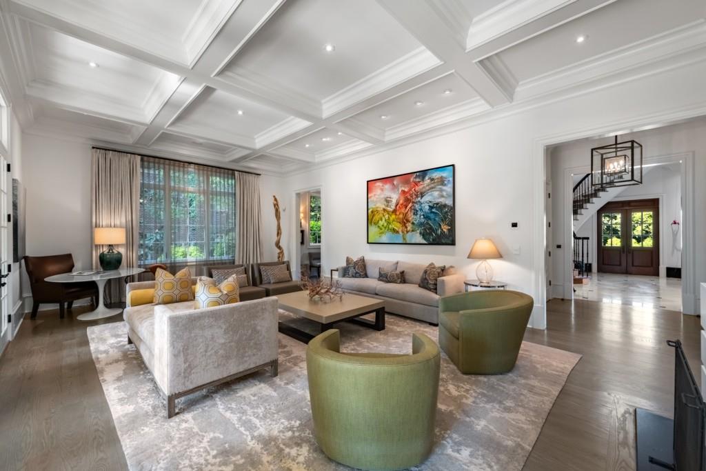 4010 Powers Ferry Road NW