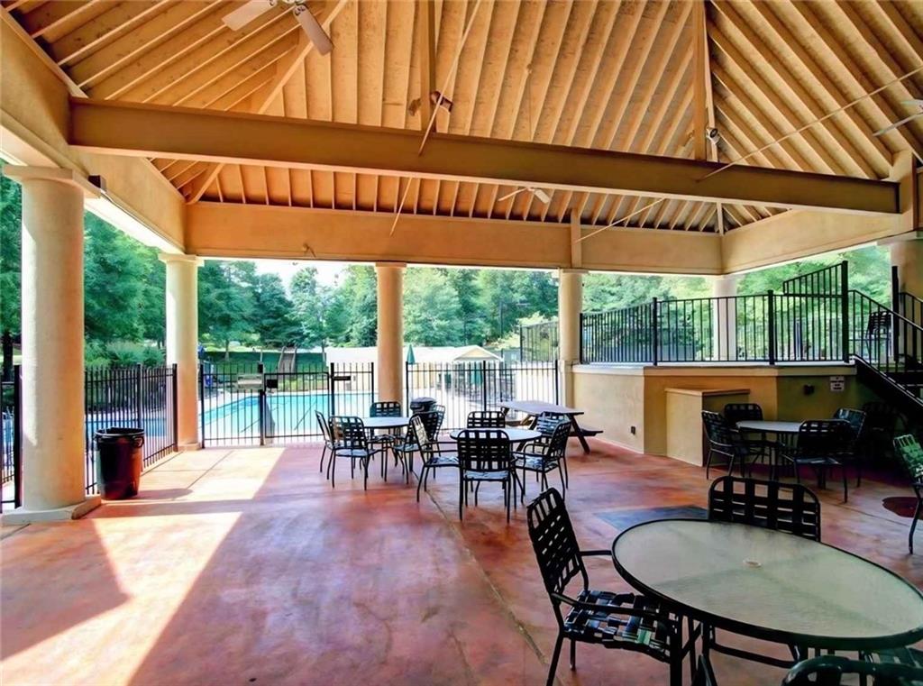 1347 Waterford Green Close
