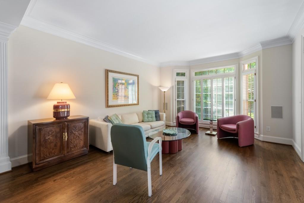 1347 Waterford Green Close