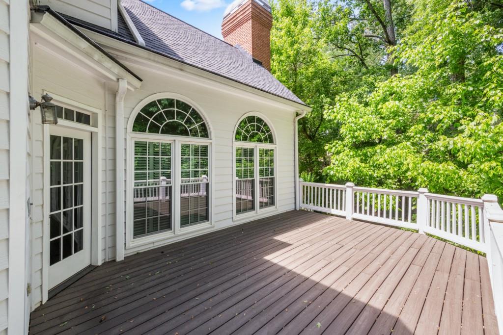 1347 Waterford Green Close