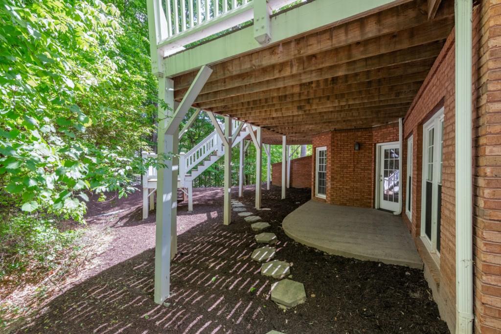 1347 Waterford Green Close