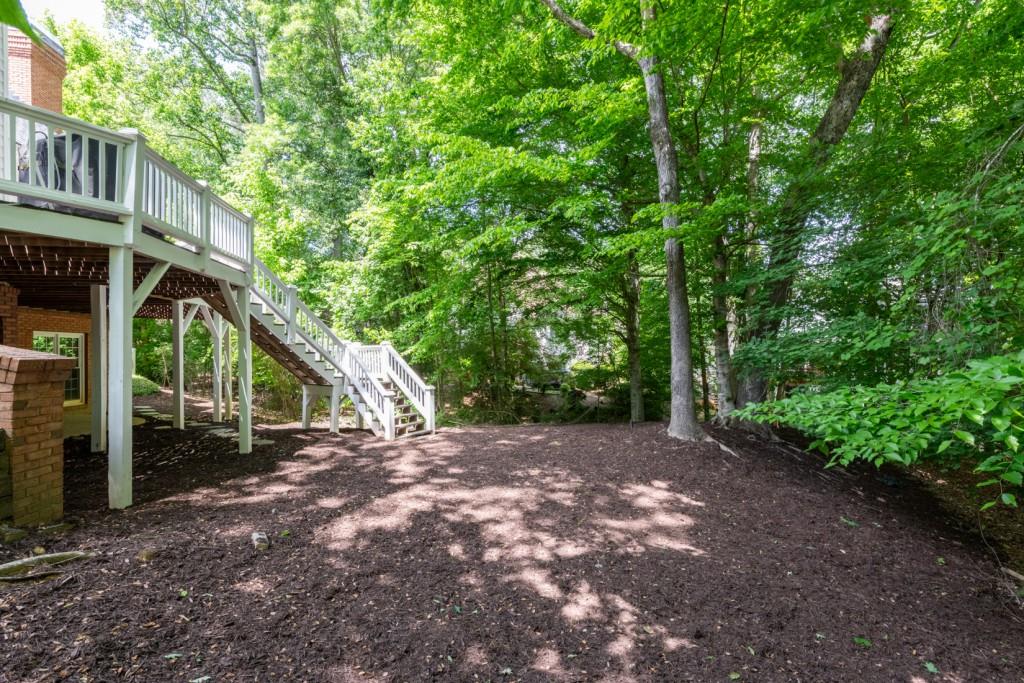 1347 Waterford Green Close