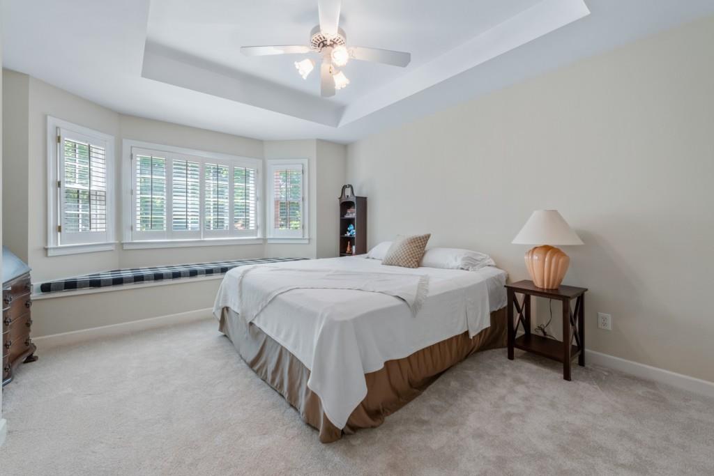1347 Waterford Green Close