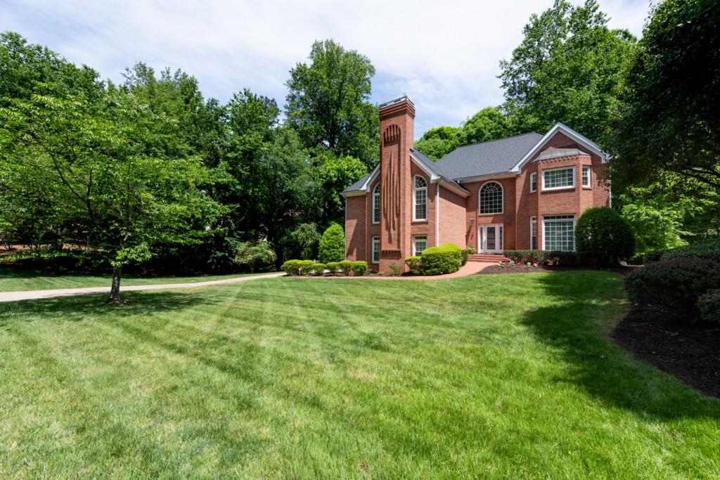 1347 Waterford Green Close