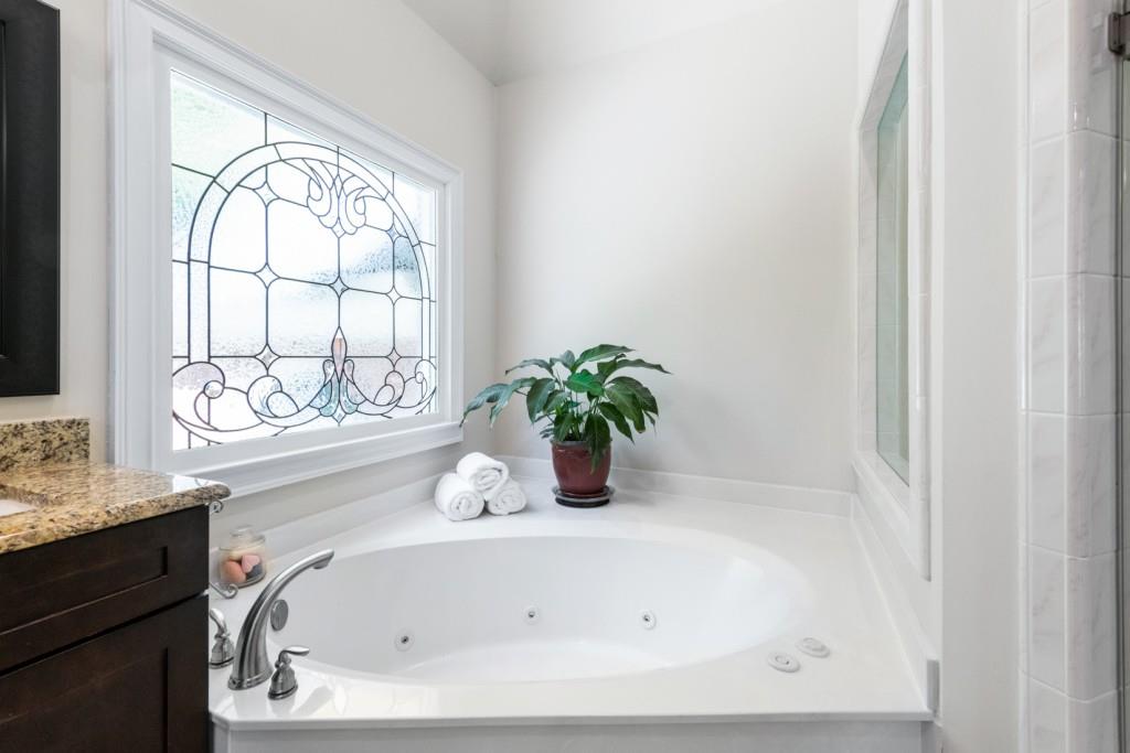 1347 Waterford Green Close