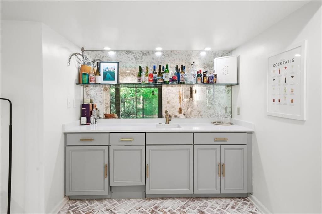 3 Willow Glen