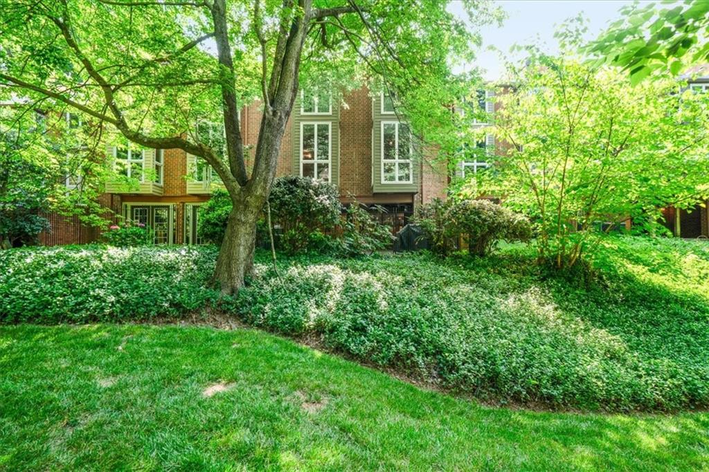 3 Willow Glen