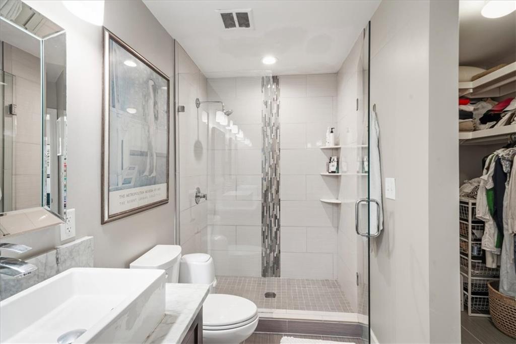 3 Willow Glen