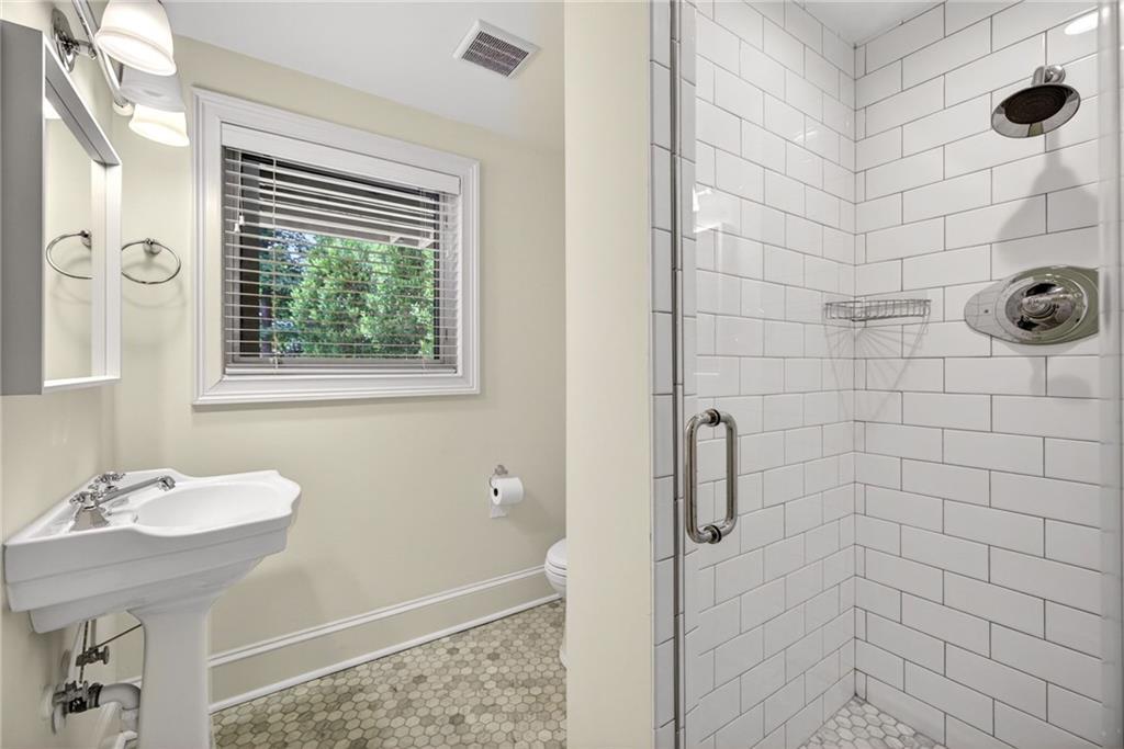 62 Blackland Road NW
