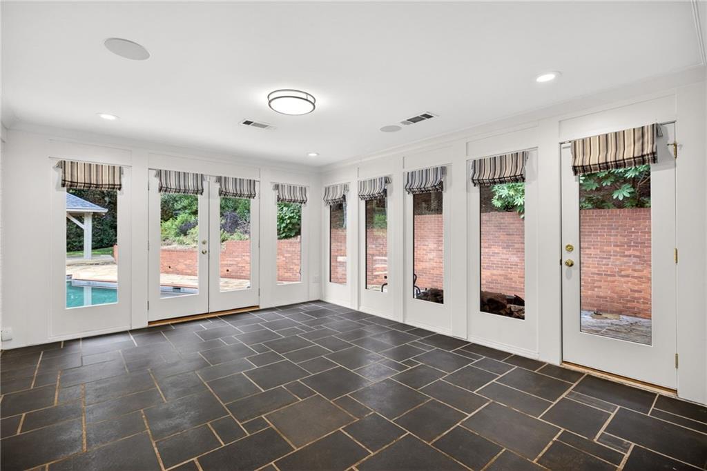 62 Blackland Road NW