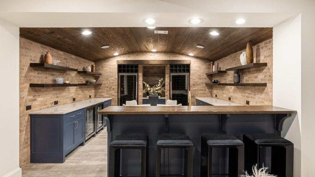 723 Glenairy Court