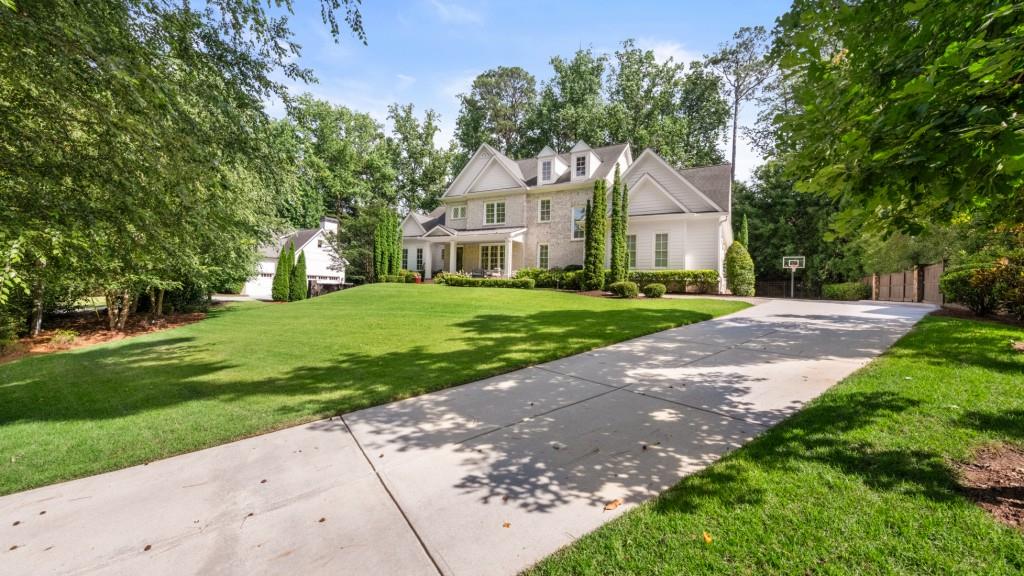 723 Glenairy Court