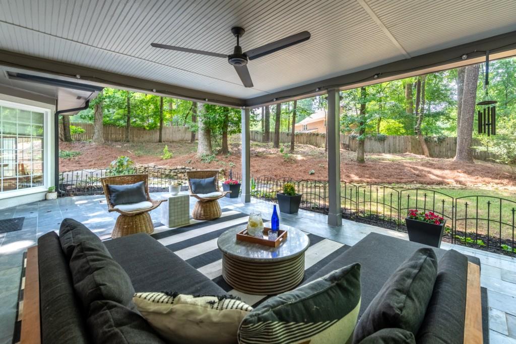 5662 Creekside Drive