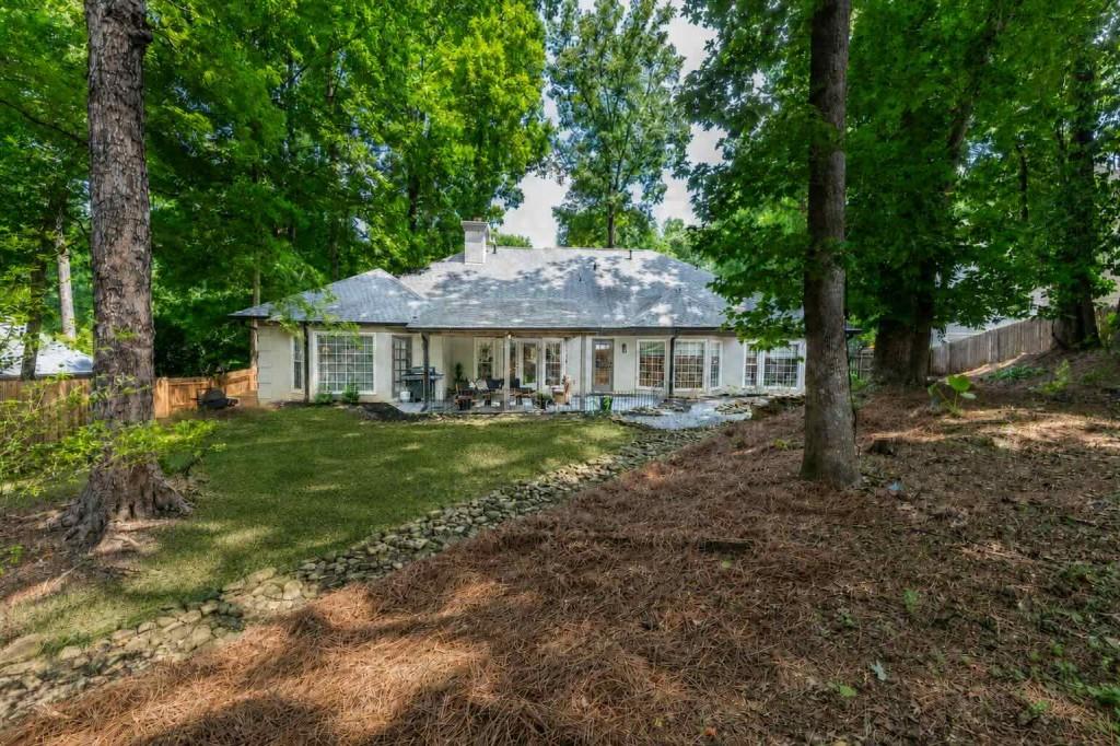 5662 Creekside Drive