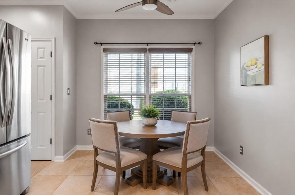 230 Leasingworth Way