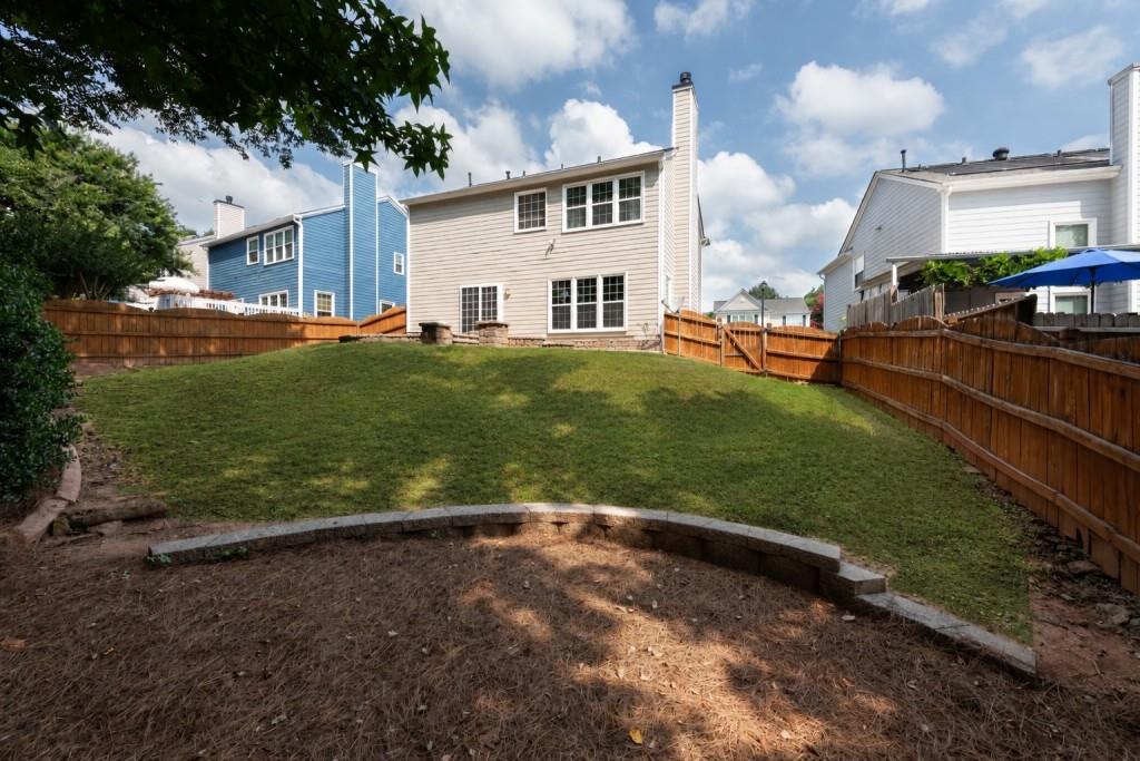 230 Leasingworth Way