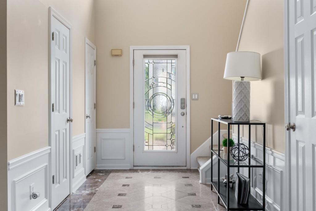 230 Leasingworth Way