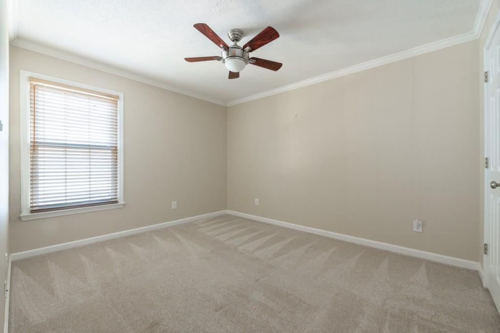 230 Leasingworth Way