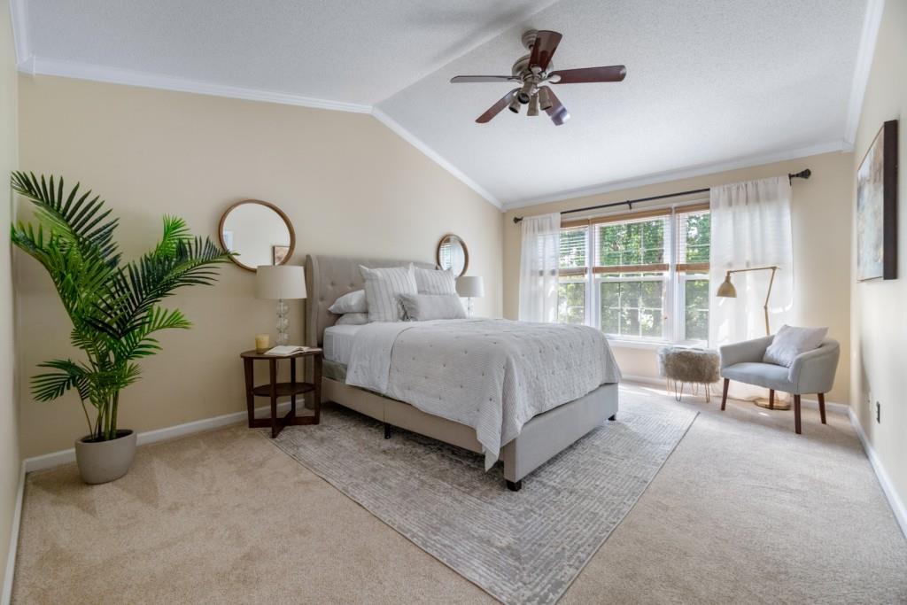 230 Leasingworth Way