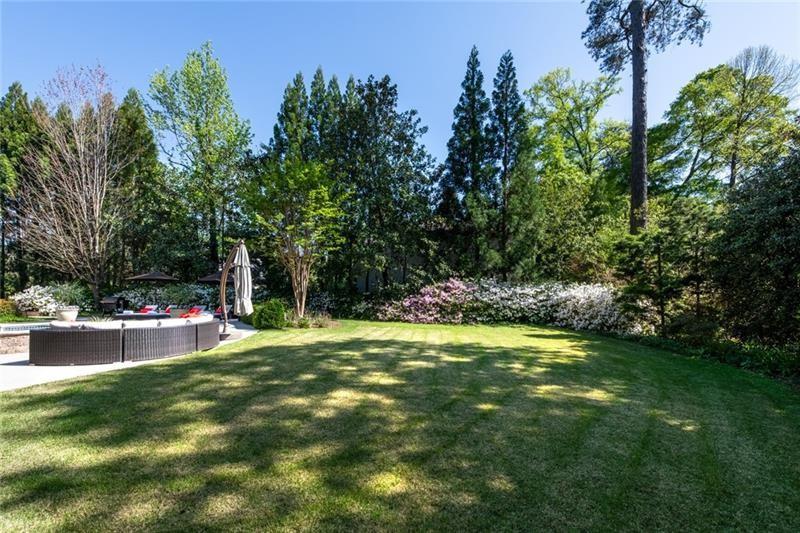 4010 Powers Ferry NW