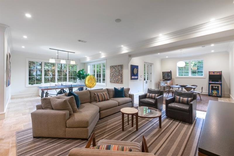 4010 Powers Ferry NW