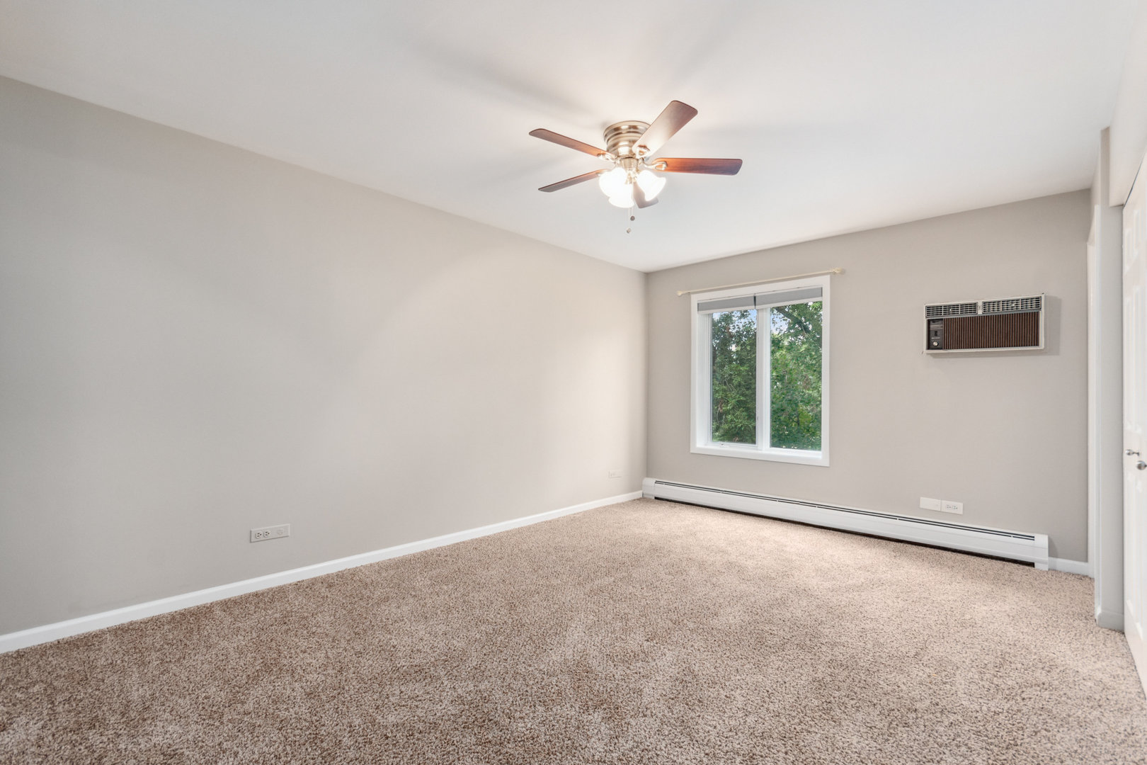 4225 Saratoga Avenue Unit: 301B