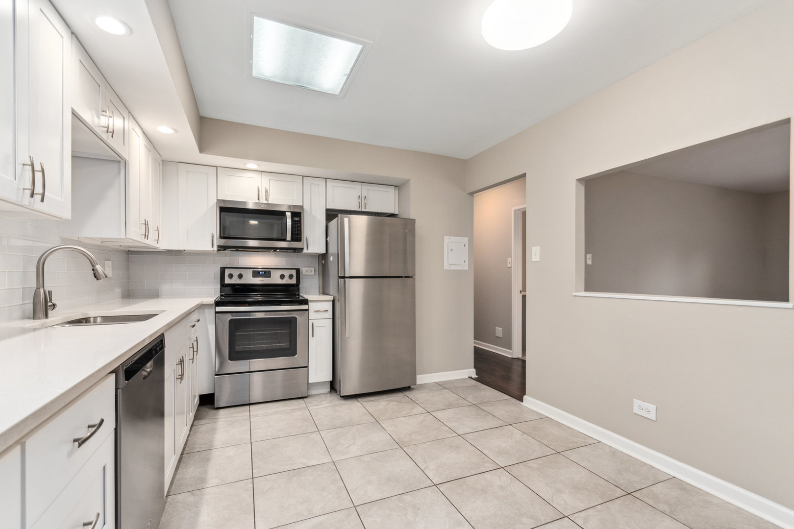 4225 Saratoga Avenue Unit: 301B