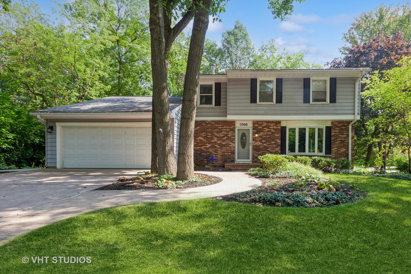 1900 Green Trails Drive