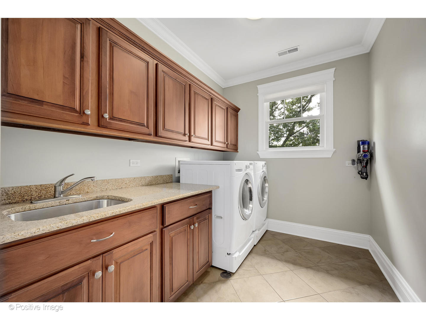 7 Chestnut Avenue
