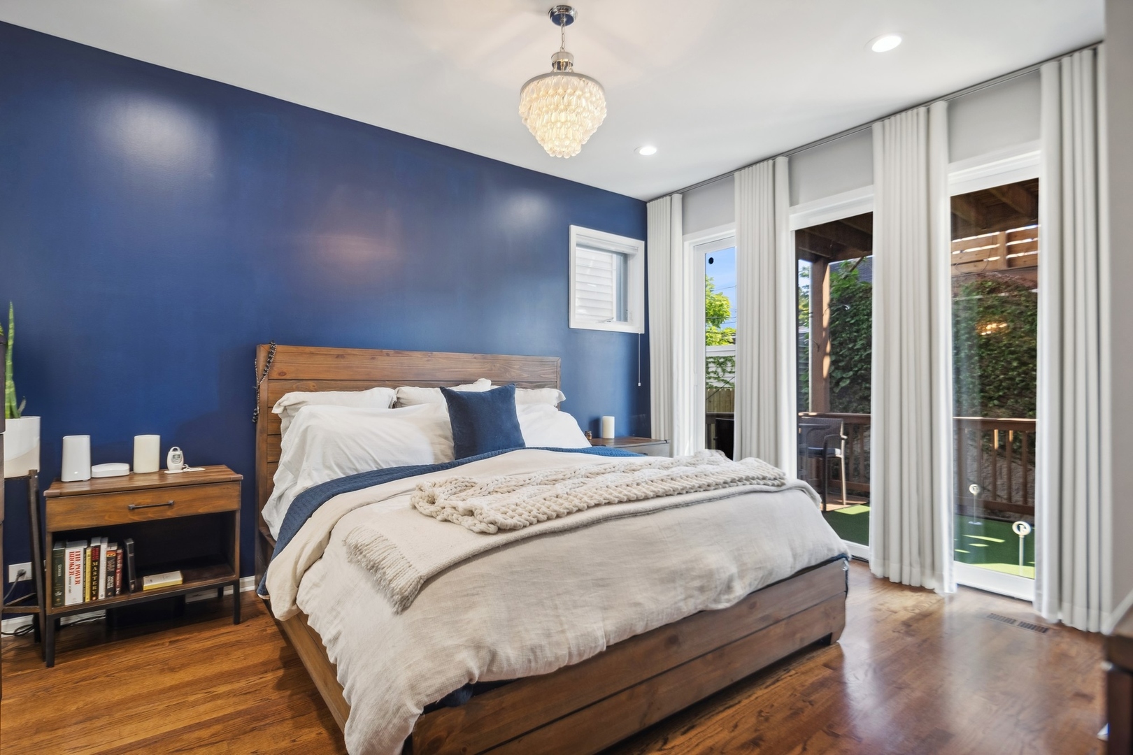1645 N WINCHESTER Avenue Unit: 1