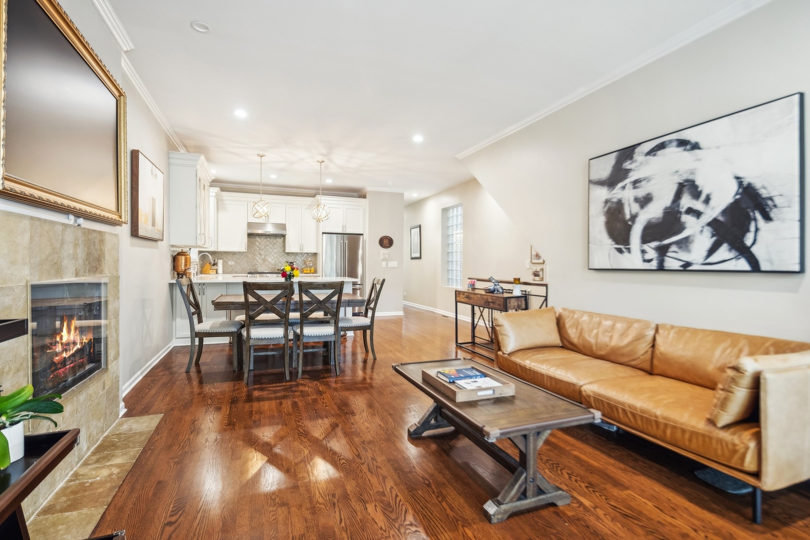 1645 N WINCHESTER Avenue Unit: 1
