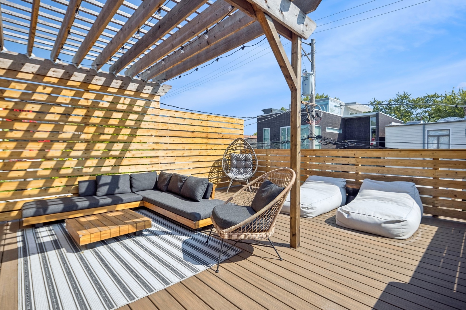 1645 N WINCHESTER Avenue Unit: 1